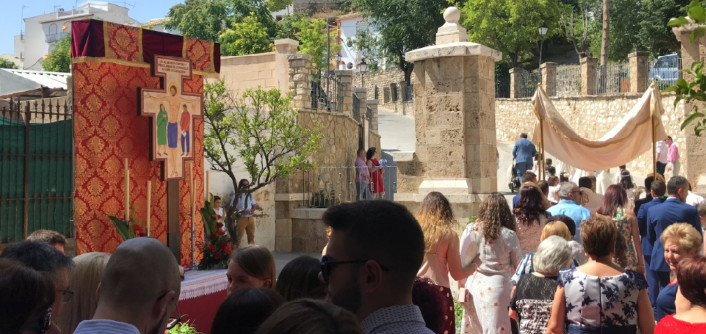 Fiesta del Corpus por las calles de La Guardia