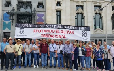MANIFESTACIÓN APOYANDO EL OLIVAR TRADICIONAL EN MADRID